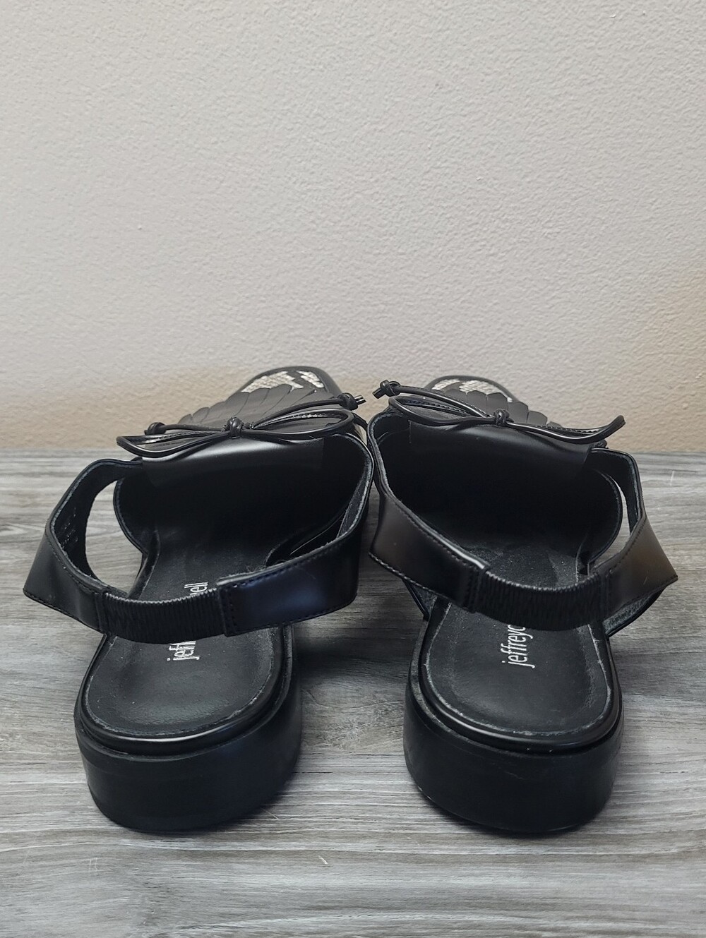 Jeffrey Campbell Oxbridge Cutout Flats Black/Snake-Print Size 9 - Picture 6 of 9